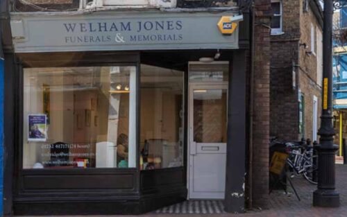 Funeral Directors Tonbridge Kent: Welham Jones Funerals and Memorials