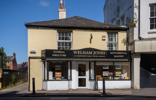 Funeral Directors Tunbridge Wells Kent: Welham Jones Funerals and Memorials