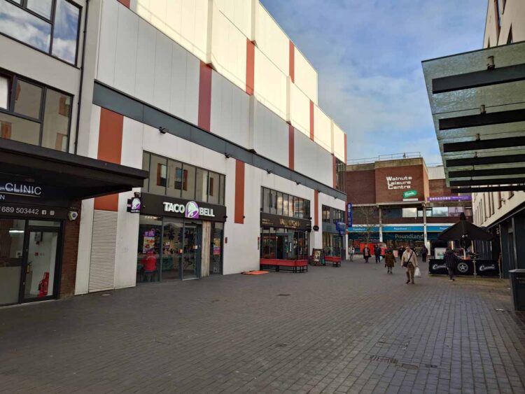 Orpington: Walnuts Shopping Centre